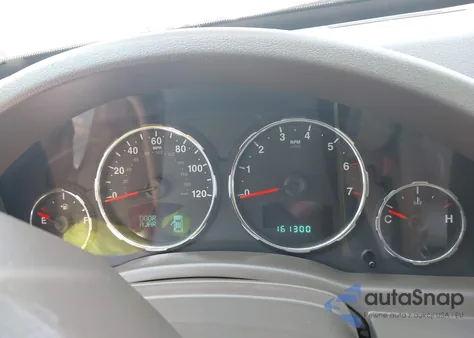 2010 Jeep Liberty Limited z USA, uszkodzony, nr VIN 1J4PN5GK5AW155639